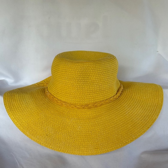 LOVE CULTURE YELLOW SUN HAT WITH PINK FLOWER ACCENT - Picture 5 of 11